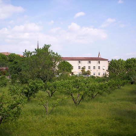 Hotel Des Oliviers Les Vans Bagian luar foto